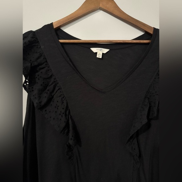 Terra & sky - Black ruffle Cap sleeves - Picture 2 of 6